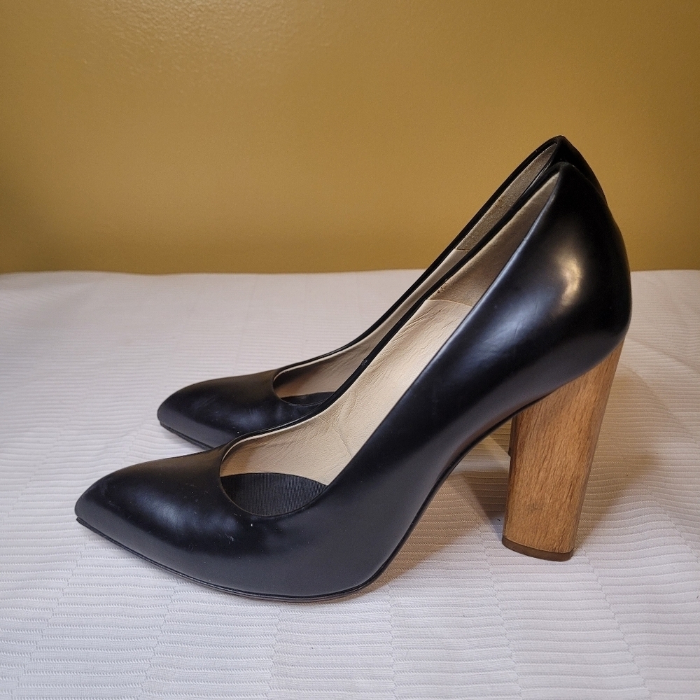 Yves Saint Laurent Wooden Heel Pumps sz 37.5EU - Picture 3 of 11